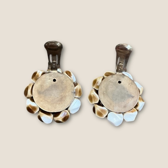 Vintage Beaded Clip On Earrings - Picture 4 of 4